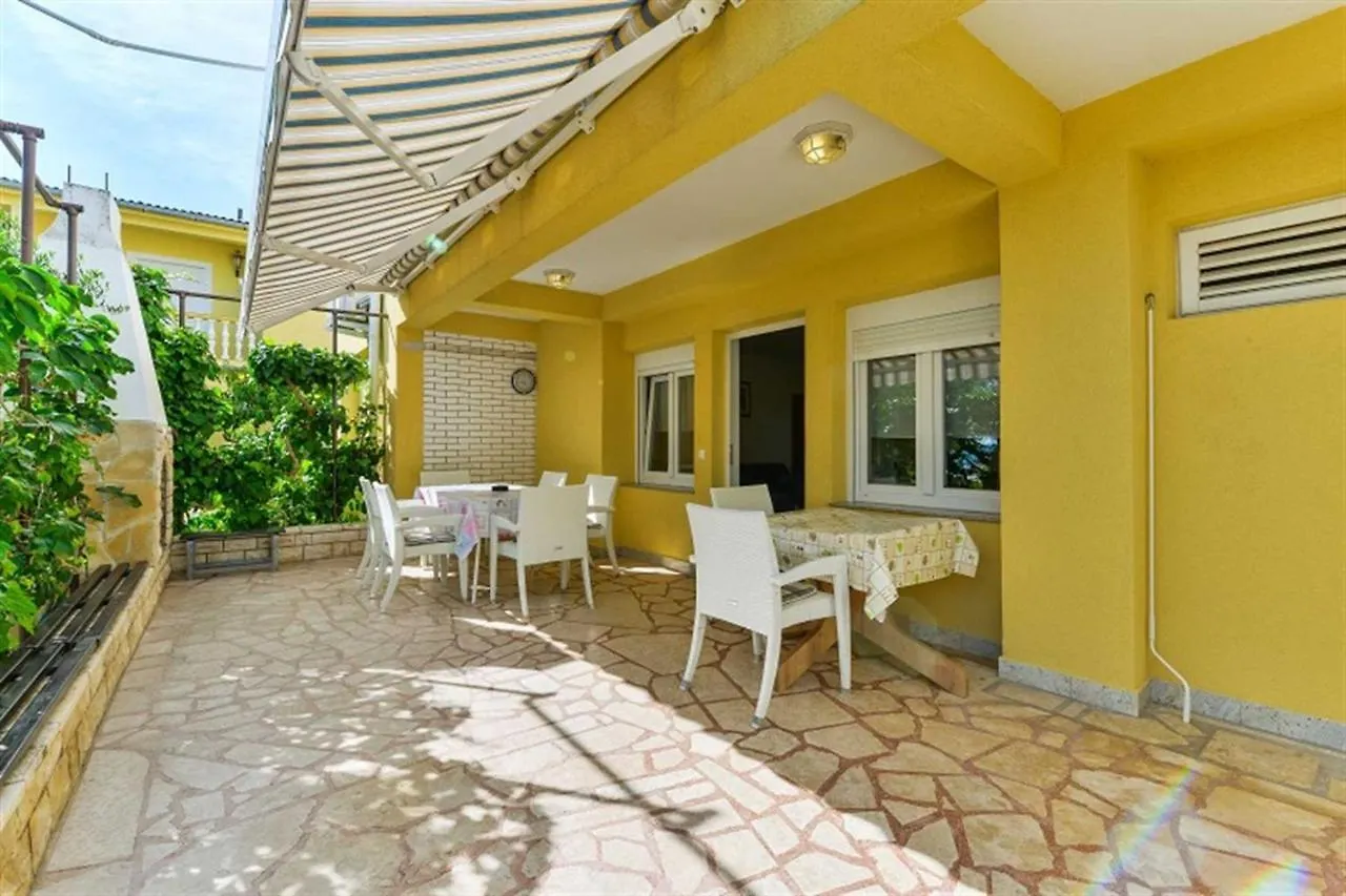 Apartment House Inga Vir Croatia