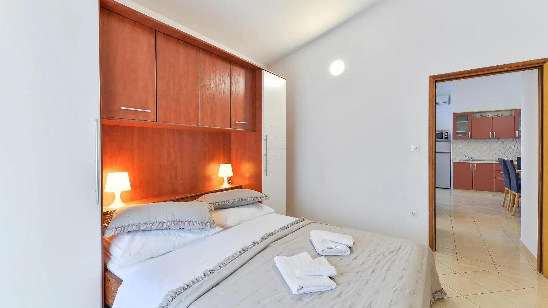 Apartment House Inga Vir 0*,  Croatia