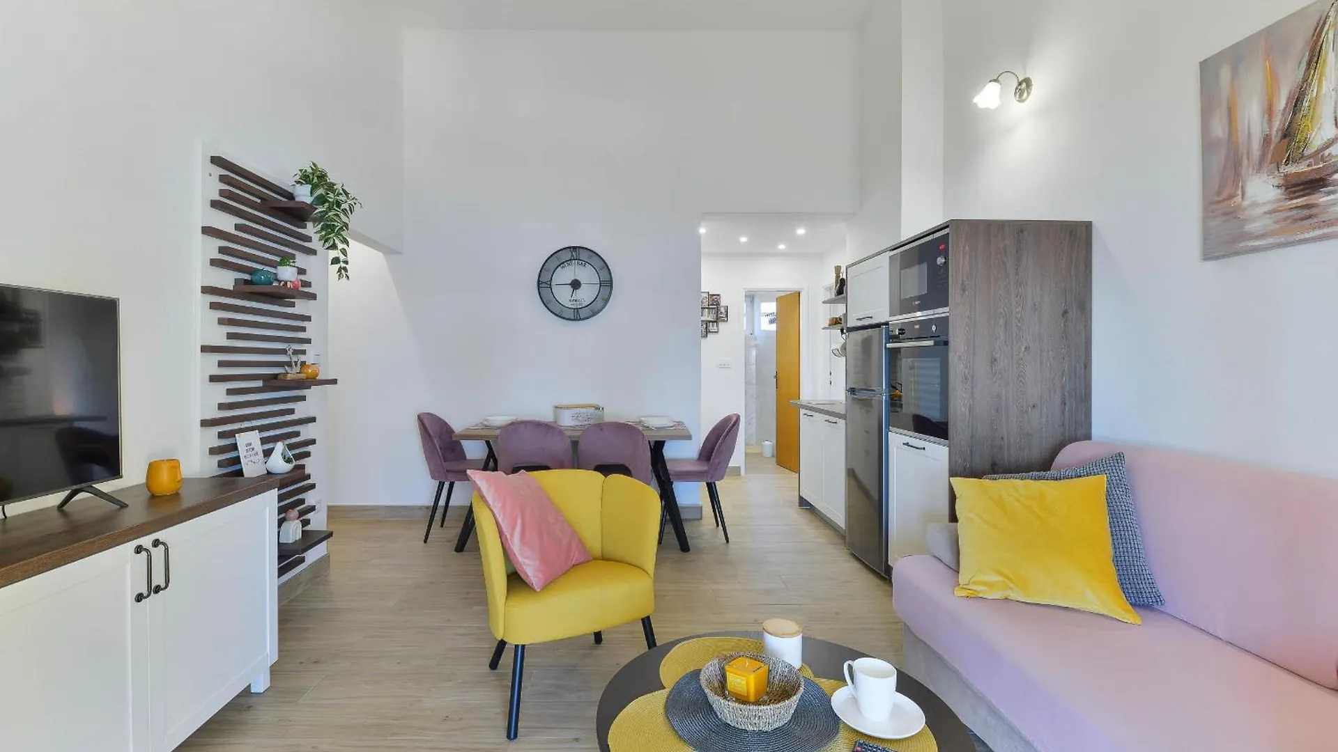 Apartment House Inga Vir