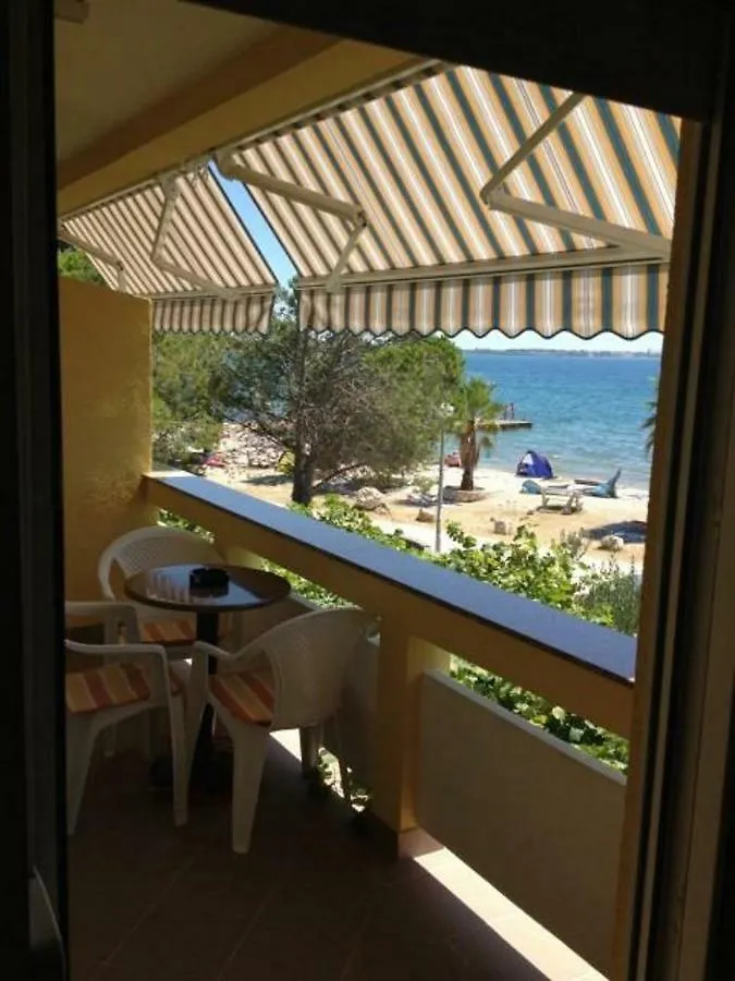 Apartment House Inga Vir 0*,  Croatia